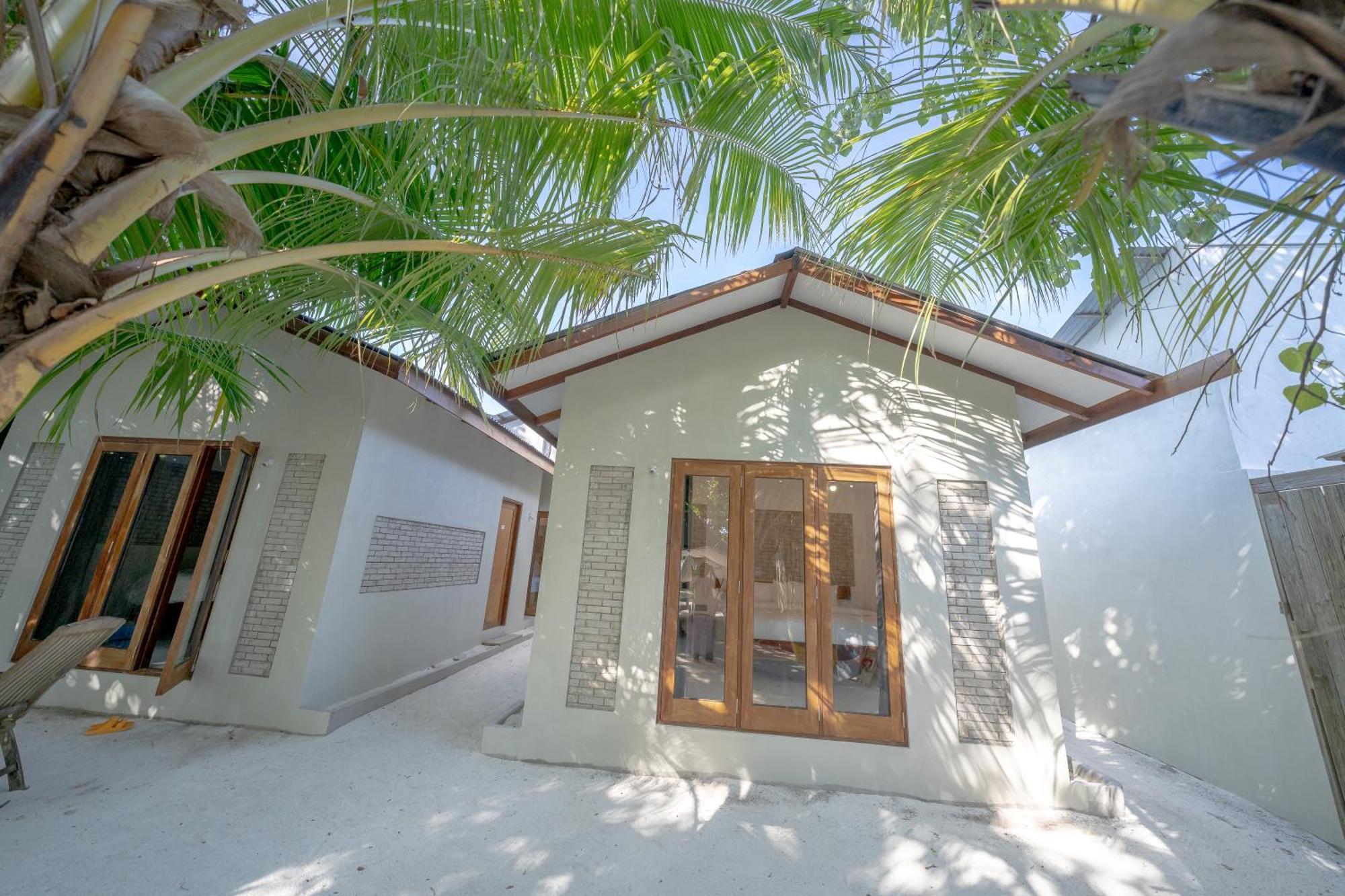 Brickwood Rasdhoo- Beach Front Εξωτερικό φωτογραφία